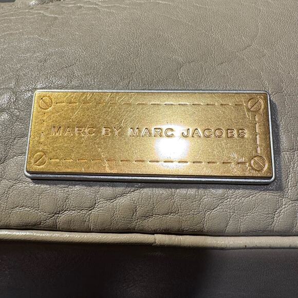 Marc by Marc Jacobs Valentina Leather Shoulder Bag - Picture 7 of 10